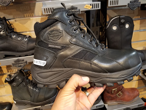 Motorcycle Dealer «Caliente Harley-Davidson», reviews and photos, 7230 NW Loop 410, San Antonio, TX 78245, USA