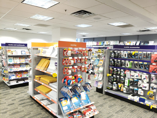 Print Shop «FedEx Office Print & Ship Center», reviews and photos, 440 Ernest W Barrett Pkwy NW #68, Kennesaw, GA 30144, USA
