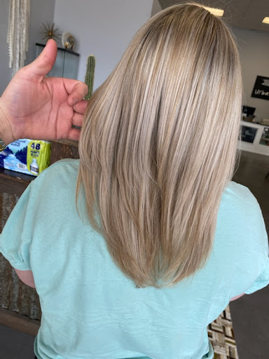 Hair Salon «The Urban Revival Boutique, Style Bar & Salon», reviews and photos, 2903 N Patterson St, Valdosta, GA 31602, USA