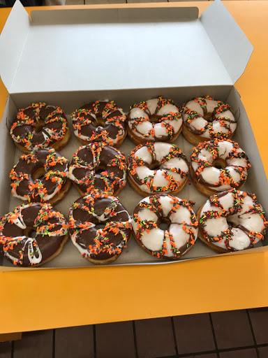 Donut Shop «Marshall Donuts & Ice Cream», reviews and photos, 3144 N E St, San Bernardino, CA 92405, USA