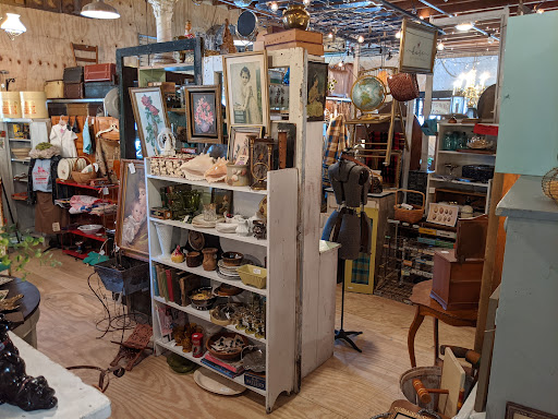 Antique Store «Shop 501 & Company», reviews and photos, 3235 Chaska Blvd, Chaska, MN 55318, USA