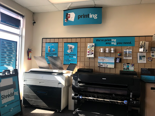 Shipping and Mailing Service «The UPS Store», reviews and photos, 2009 W Broadway Ave #400, Forest Lake, MN 55025, USA