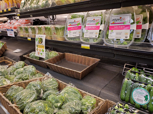 Japanese Grocery Store «Mitsuwa Marketplace», reviews and photos, 595 River Rd, Edgewater, NJ 07020, USA