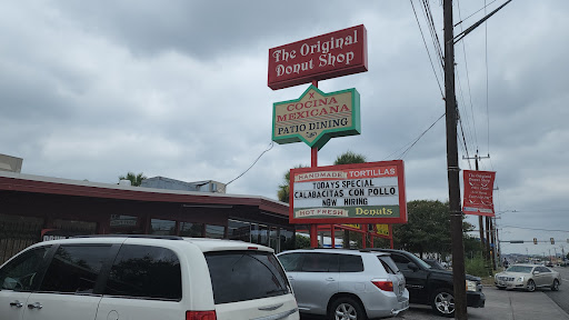 Donut Shop «Original Donut Shop», reviews and photos, 3307 Fredericksburg Rd, San Antonio, TX 78201, USA