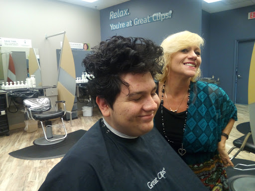 Hair Salon «Great Clips», reviews and photos, 1244 Kingsway Rd, Brandon, FL 33510, USA