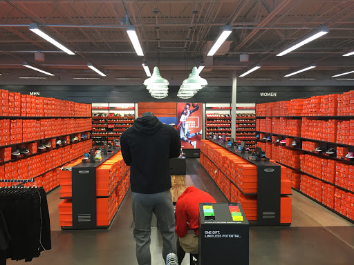 Clothing Store «Nike Factory Store», reviews and photos, 2950 I-20 Frontage Rd #755, Grand Prairie, TX 75052, USA