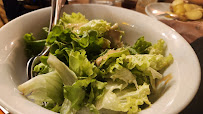 Salade César du Restaurant servant de la raclette Les Marmottes à Paris - n°1