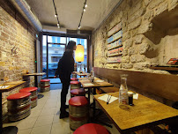 Atmosphère du Restaurant de nouilles (ramen) Menkicchi Ramen à Paris - n°3