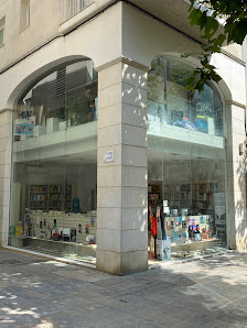 Llibresca Passeig de Dintre, 21, 17300 Blanes, Girona, España