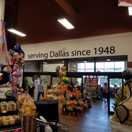 Shopping Mall «Old Town Shopping Center», reviews and photos, 5500 Greenville Ave, Dallas, TX 75206, USA