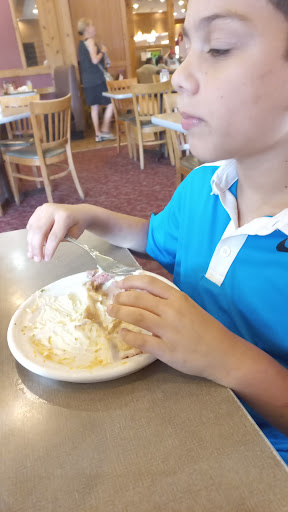 American Restaurant «MCL Restaurant & Bakery Castleton», reviews and photos, 5520 Castleton Corner Ln, Indianapolis, IN 46250, USA