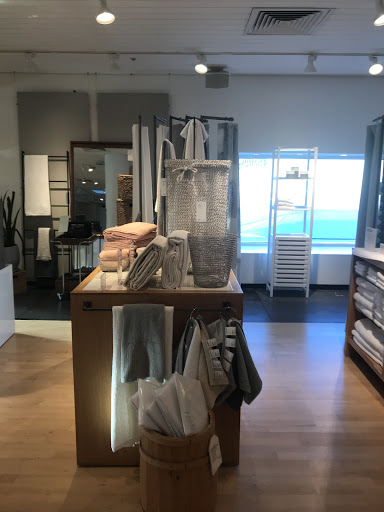 Furniture Store «Crate and Barrel», reviews and photos, 1115 Broadway Plaza, Walnut Creek, CA 94596, USA