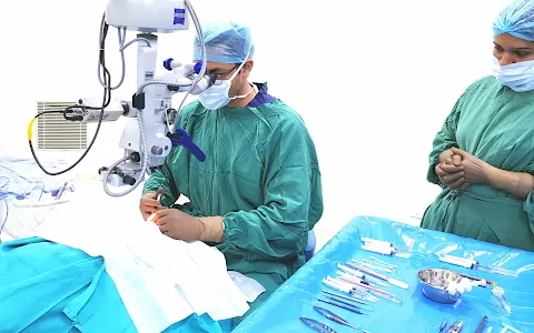 Dr. Mayank Bansal, MD AIIMS | Best Retina & Cataract Specialist Delhi India image