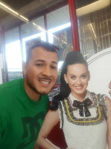 Office Supply Store «Staples», reviews and photos, 921 E Broad St, Fuquay Varina, NC 27526, USA