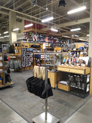 Camping Store «REI», reviews and photos, 49 Fitzgerald Street, Yonkers, NY 10710, USA