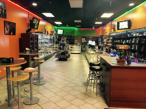 Tobacco Shop «Smoke and Vape», reviews and photos, 8526 W Golf Rd, Niles, IL 60714, USA