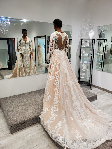 Bridal Shop «Alan Evans Bridal», reviews and photos, 512 Center Ave, Moorhead, MN 56560, USA