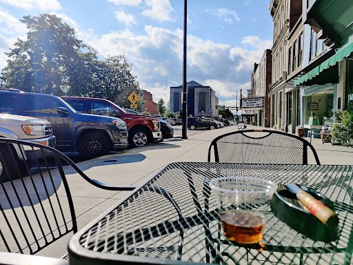 Tobacco Shop «Bowling Green Pipe & Cigar», reviews and photos, 434 E Main Ave, Bowling Green, KY 42101, USA