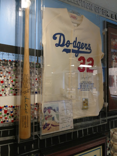 Community Center «Jewish Community Center of Metropolitan Detroit», reviews and photos, 6600 W Maple Rd, West Bloomfield Township, MI 48322, USA