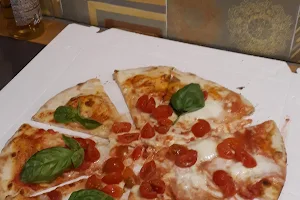 Happy Pizza di Conti Giuseppe image