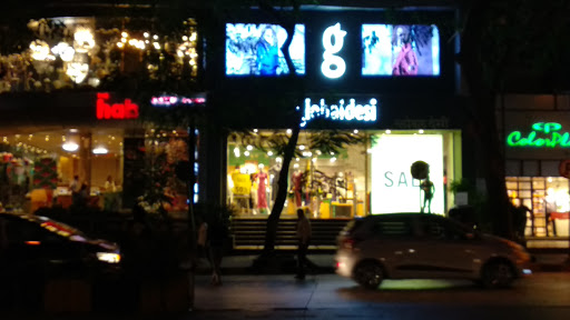 Global Desi Women Clothing Store Linking Road, Khar(W), Mumbai