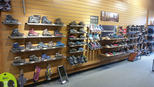 Camping Store «REI», reviews and photos, 4291 The Cir At N Hills St, Raleigh, NC 27609, USA