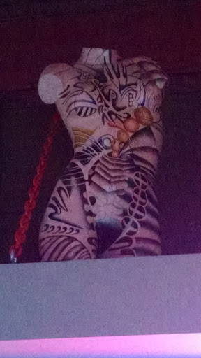 Bar «Harbee Liquors & Tavern», reviews and photos, 1345 W 18th St, Chicago, IL 60608, USA