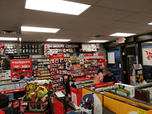 Video Game Store «GameStop», reviews and photos, 7343 Lemont Rd, Downers Grove, IL 60516, USA