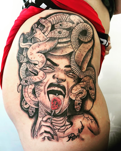 Find diamond tattoo ideas for your next unique tattoo in Daytona Beach at Studio 21 Tattoo & Piercings Daytona Beach