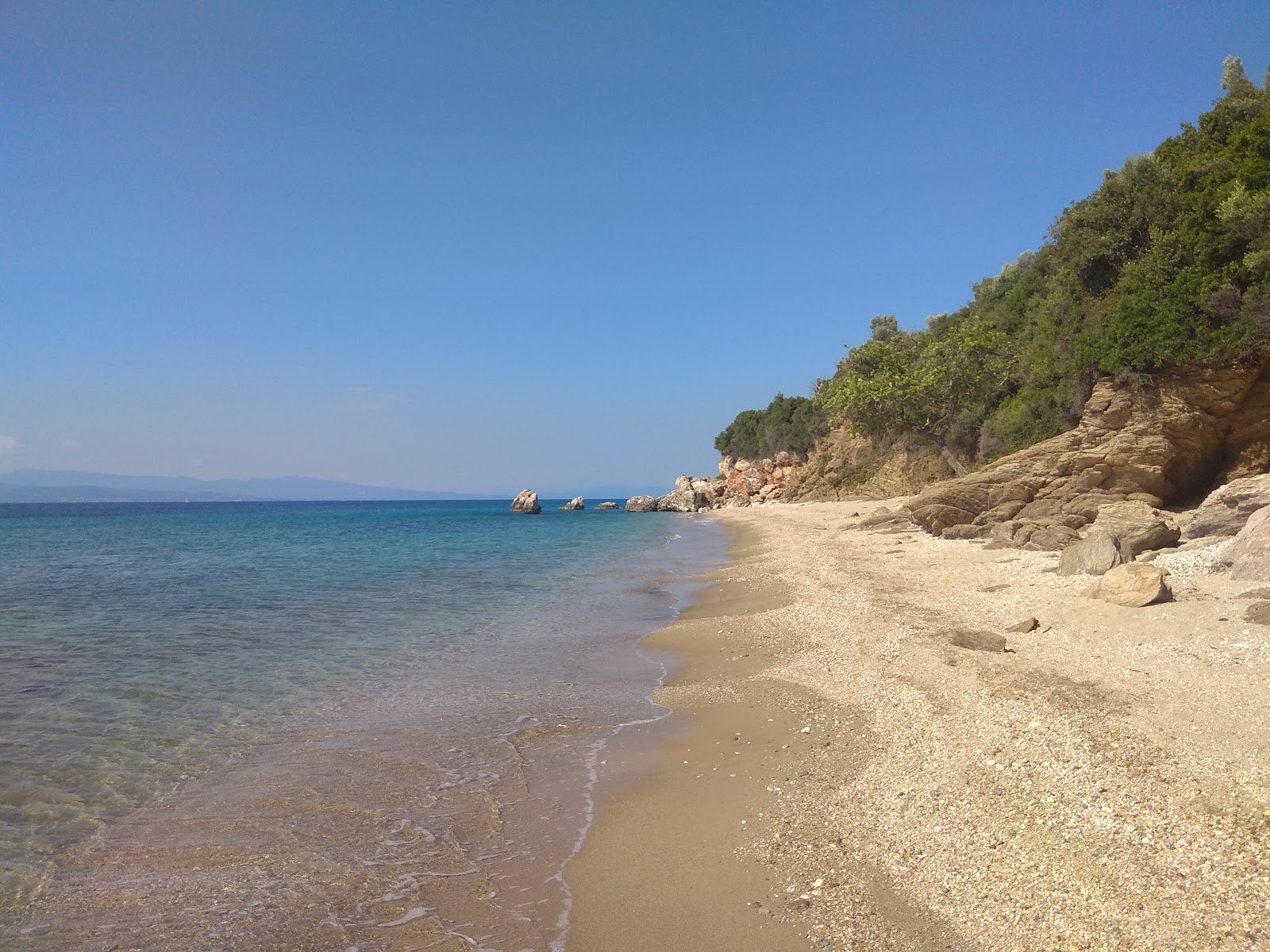 Foto van Platanias beach met kleine baai