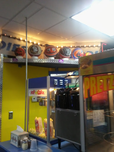 Amusement Center «Fast Eddies Fun Center», reviews and photos, 505 W Michigan Ave, Pensacola, FL 32505, USA