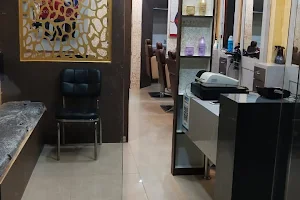 Hair Xpress Unisex Salon Sec137 Noida image