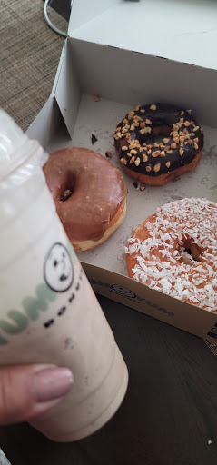 Coffee Shop «Yum Yum Donuts», reviews and photos, 15900 Pioneer Blvd, Norwalk, CA 90650, USA