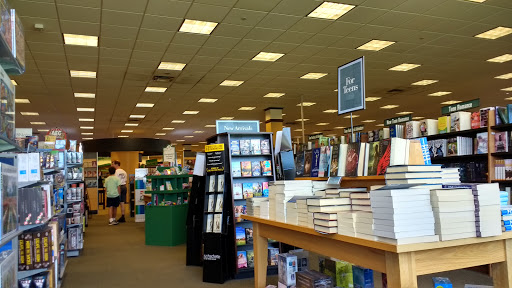 Book Store «Barnes & Noble», reviews and photos, 3055 S Glenstone Ave, Springfield, MO 65804, USA