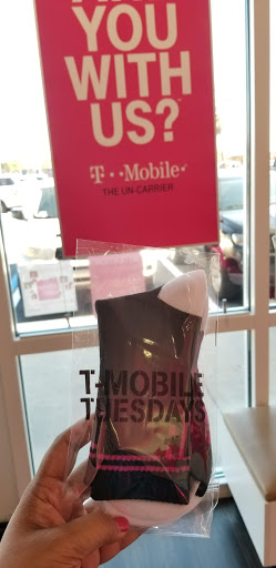 Cell Phone Store «T-Mobile», reviews and photos, 13133 US-301, Riverview, FL 33578, USA