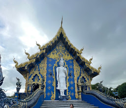 Wat Rong Suea Ten (Blue Temple) photo