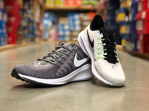 Shoe Store «Movin Shoes», reviews and photos, 528 S Park St, Madison, WI 53715, USA