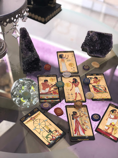 Psychic Readings and Tarot Cards By Hanna
