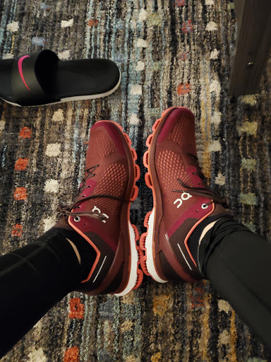 Sporting Goods Store «Fleet Feet Sports Orlando», reviews and photos, 25 W Crystal Lake St, Orlando, FL 32806, USA