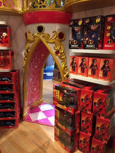 Toy Store «Disney Store», reviews and photos, 55 Parsonage Rd, Edison, NJ 08837, USA