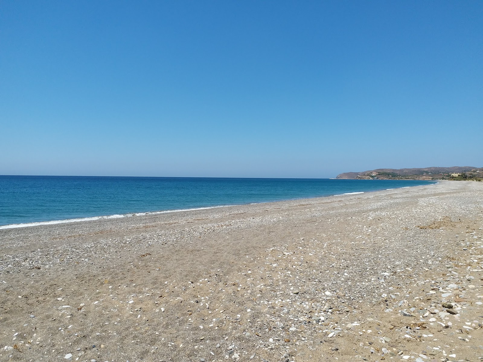 Foto van Managros Beach voorzieningenruimte