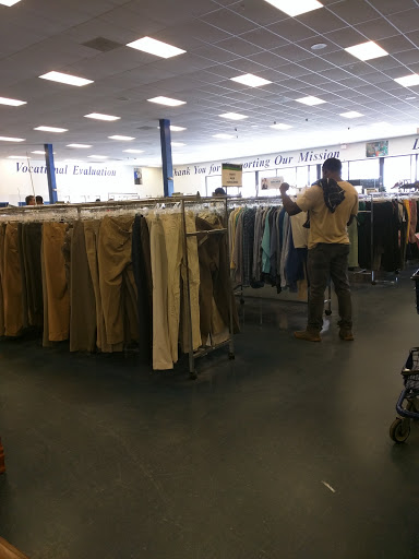 Thrift Store «Goodwill West Palm Beach/Gulfstream Super Store & Donation Center», reviews and photos