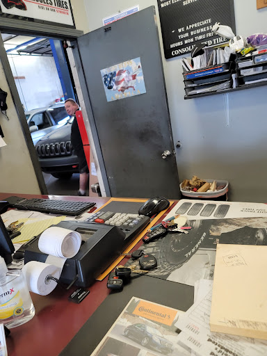 Tire Shop «Consolidated Tire & Automotive», reviews and photos, 4202 Poplar Level Rd, Louisville, KY 40213, USA