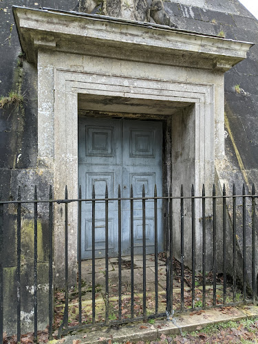 Comments and reviews of Blickling Mausoleum