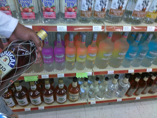 Liquor Store «Liquor Barn», reviews and photos, 1950 E Osceola Pkwy, Kissimmee, FL 34743, USA