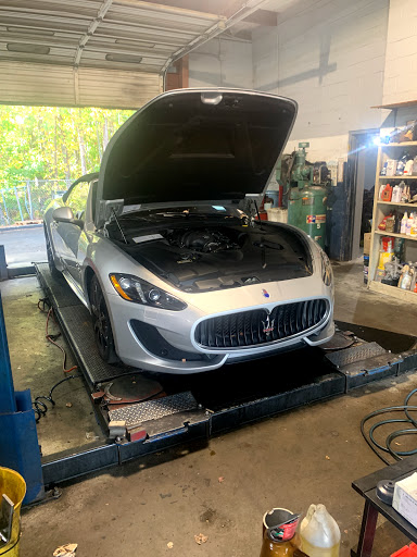 Auto Repair Shop «Auto Service Unlimited», reviews and photos, 9930 Jones Bridge Rd, Alpharetta, GA 30022, USA