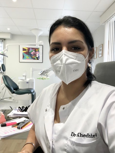Docteur Cyrine Khedhiri - Chirurgien Dentiste à Paris