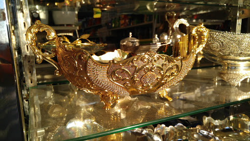 Dollar Store, 5765 La Palma Ave, Anaheim, CA 92807, USA, 