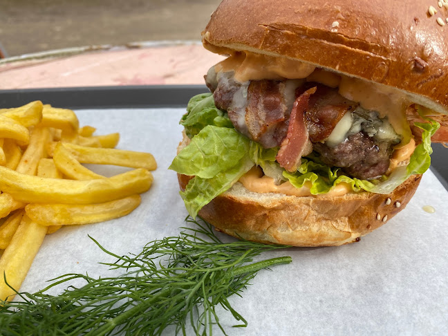 Értékelések erről a helyről: KisFazék Faloda - Hamburger, Hot dog és Reggeli, Bundáskenyér, Szendvics, Melegszendvics, Olcsó Ebéd, Street food, Budapest, Pilisszentiván - Étterem