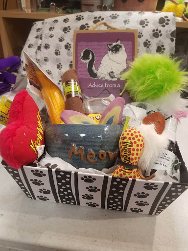 Pet Supply Store «USA Dog Shop», reviews and photos, 549 NY-17, Tuxedo Park, NY 10987, USA